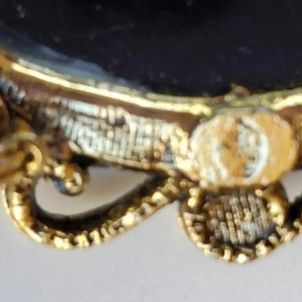 Vintage Transfer Spanish bull‎ pendant brooch